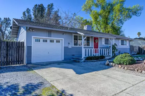 1215 Riviera Dr, Redding, CA 96001 photo 3