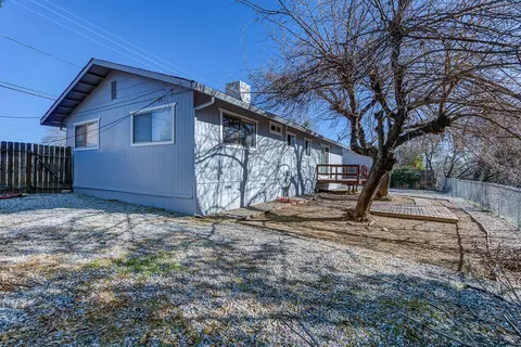 1215 Riviera Dr, Redding, CA 96001 photo 27