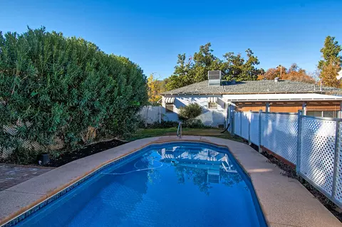 4707 Harrison Ave, Redding, CA 96001 photo 3