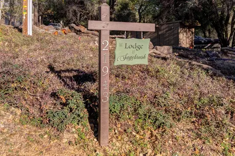 21943 Sagebrush Trl, Redding, CA 96003 photo 11