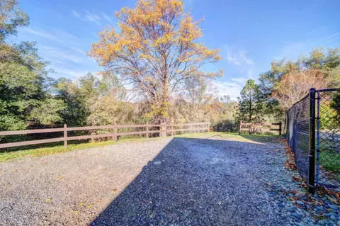21943 Sagebrush Trl, Redding, CA 96003 photo 31