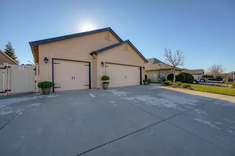 2109 Maudray Way, Redding, CA 96003 photo 49