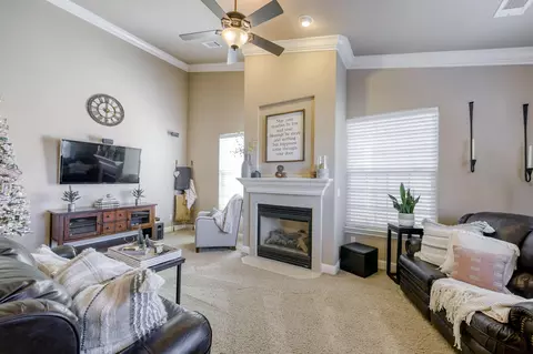 2109 Maudray Way, Redding, CA 96003 photo 15