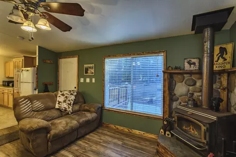 9352 Pharisee Dr, Shingletown, CA 96088 photo 3