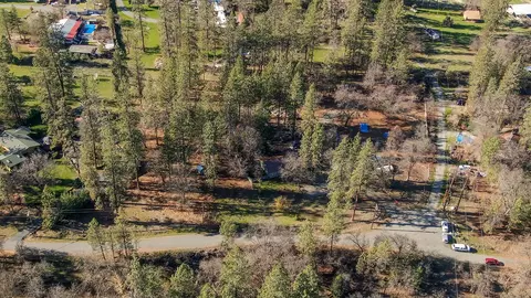 215 Wellock Rd, Lewiston, CA 96052 photo 2