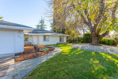 3650 Riverview Dr, Redding, CA 96001 photo 6