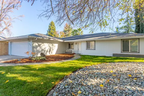 3650 Riverview Dr, Redding, CA 96001 photo 5