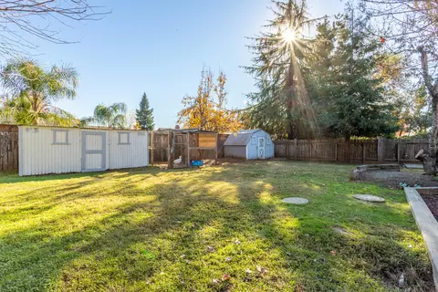 3650 Riverview Dr, Redding, CA 96001 photo 38