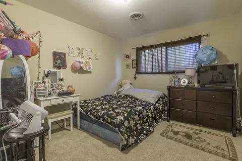 2816 Squire Ave, Redding, CA 96002 photo 8