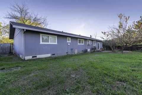 2816 Squire Ave, Redding, CA 96002 photo 12