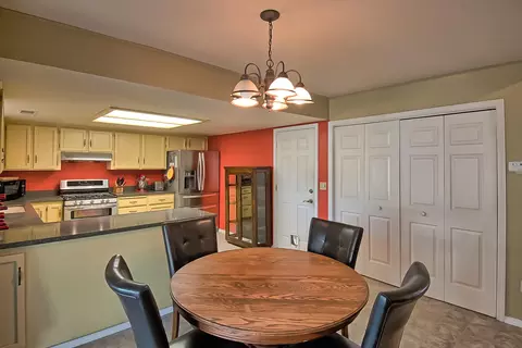 3268 Auburn Dr, Redding, CA 96001 photo 11