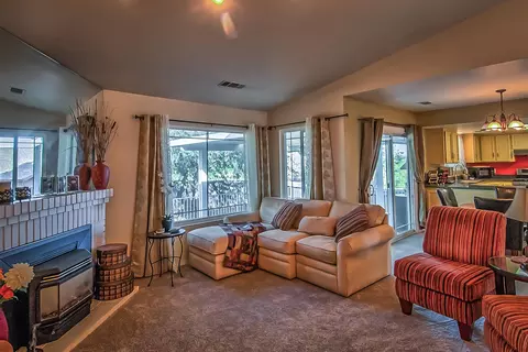 3268 Auburn Dr, Redding, CA 96001 photo 9