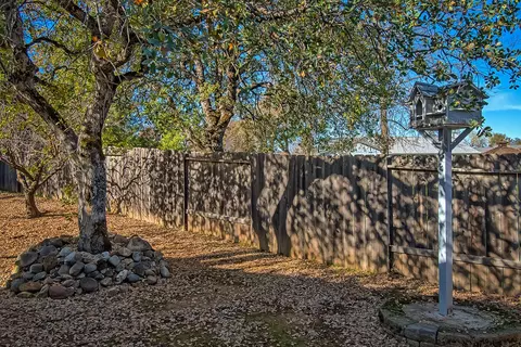 3268 Auburn Dr, Redding, CA 96001 photo 37