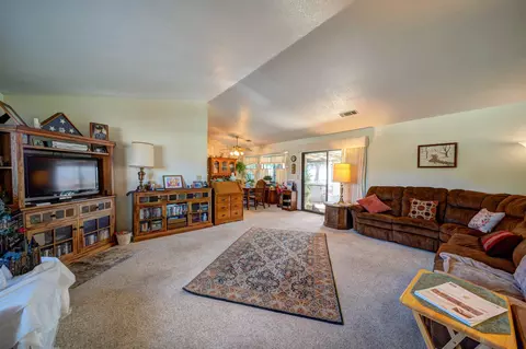 16995 Santa Barbara Dr, Redding, CA 96003 photo 6