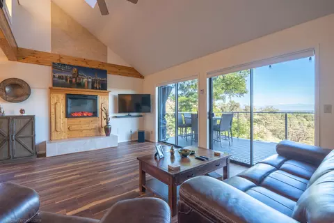 2405 Annette Dr, Redding, CA 96001 photo 8