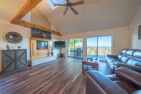 2405 Annette Dr, Redding, CA 96001 photo 6