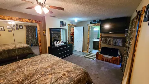 17586 Pine View Dr, Redding, CA 96003 photo 21
