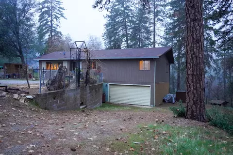 17586 Pine View Dr, Redding, CA 96003 photo 27