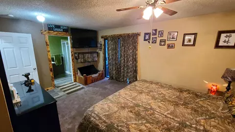 17586 Pine View Dr, Redding, CA 96003 photo 19
