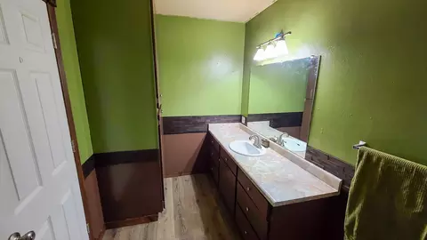 17586 Pine View Dr, Redding, CA 96003 photo 23