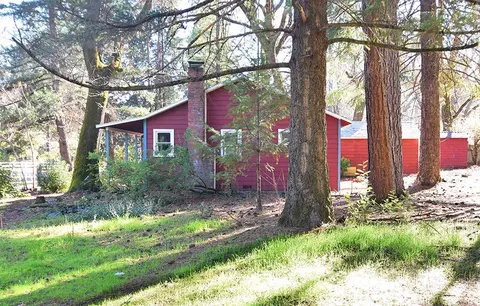 21568 Riverview Dr, Lakehead, CA 96051 photo 4