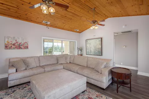 3760 Brian Ct, Redding, CA 96001 photo 8