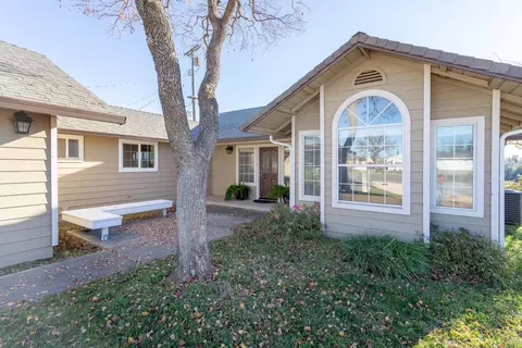 3760 Brian Ct, Redding, CA 96001 photo 1