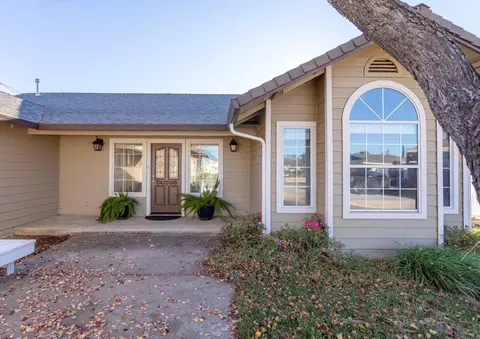 3760 Brian Ct, Redding, CA 96001 photo 2