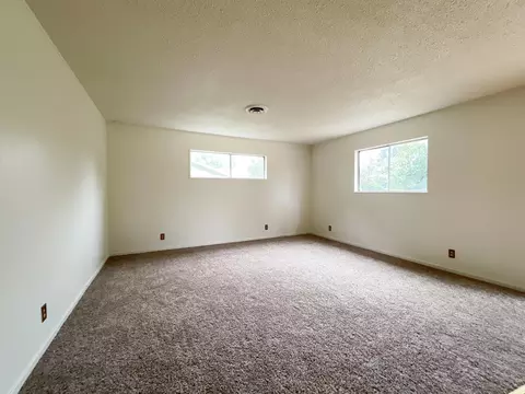 3725 Suzanne Way, Redding, CA 96002 photo 6