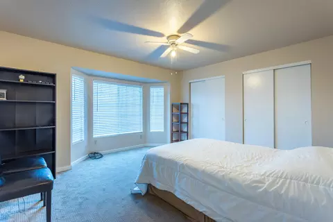 2527 Celestial St, Redding, CA 96002 photo 8