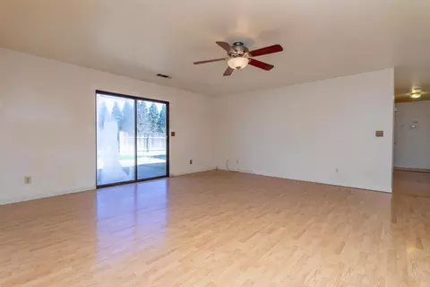 3457 Capricorn Way, Redding, CA 96002 photo 5