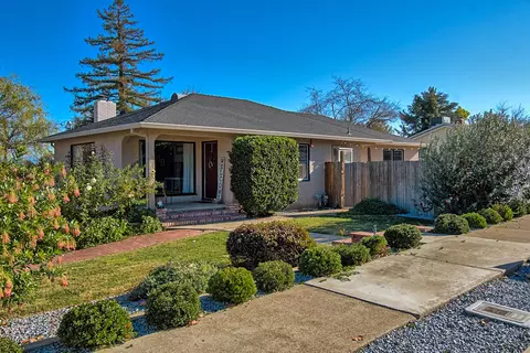 2565 North St, Redding, CA 96001 photo 1