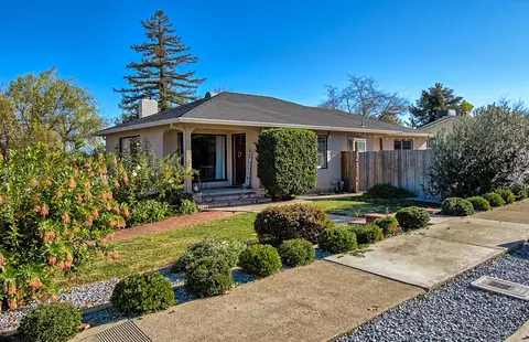 2565 North St, Redding, CA 96001 photo 2