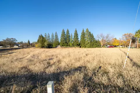 7582 Amigo Way, Redding, CA 96002 photo 3
