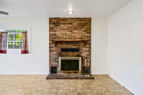 3617 Oro St, Redding, CA 96001 photo 11