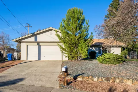 3617 Oro St, Redding, CA 96001 photo 1