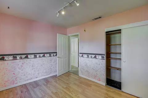 2137 Washington Ave, Redding, CA 96001 photo 21