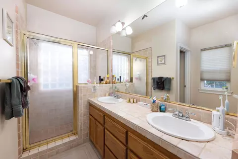 5955 Fairmont Dr, Redding, CA 96003 photo 12
