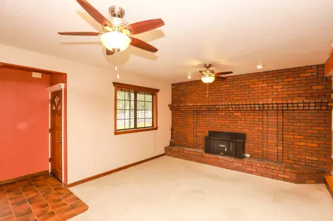 8138 Secluded Valley Dr, Redding, CA 96001 photo 4