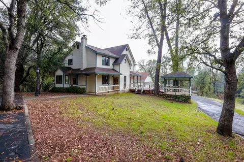 8138 Secluded Valley Dr, Redding, CA 96001 photo 1