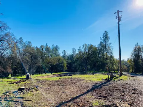 13872 Bear Cub Ct, Redding, CA 96003 photo 9