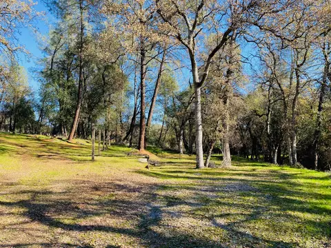 13872 Bear Cub Ct, Redding, CA 96003 photo 7