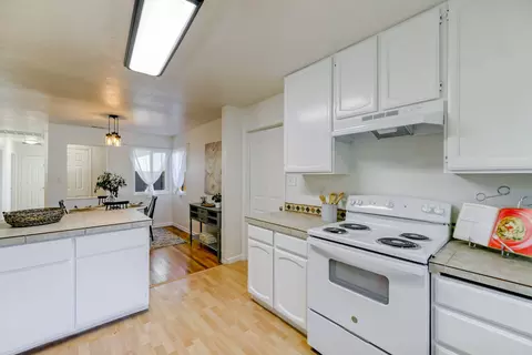 2410 Hawn Ave, Redding, CA 96002 photo 27