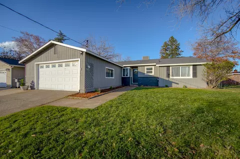 2410 Hawn Ave, Redding, CA 96002 photo 64