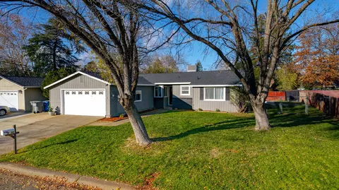 2410 Hawn Ave, Redding, CA 96002 photo 2
