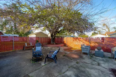 2410 Hawn Ave, Redding, CA 96002 photo 47