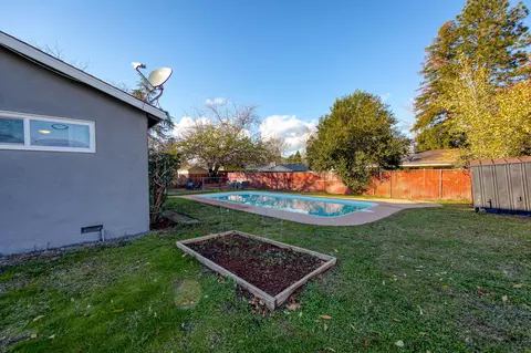 2410 Hawn Ave, Redding, CA 96002 photo 56