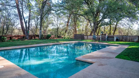 15976 Frontiersman Dr, Redding, CA 96001 photo 10