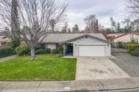 1580 Arroyo Manor Dr, Redding, CA 96003 photo 1