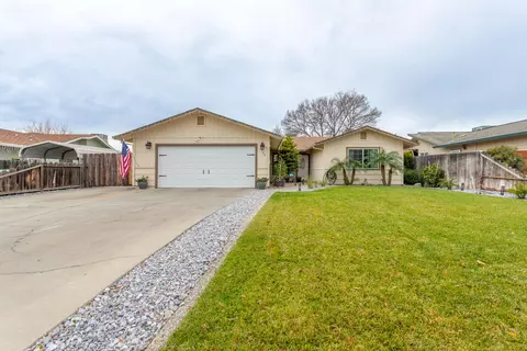 2105 Walbridge St, Red Bluff, CA 96080 photo 2